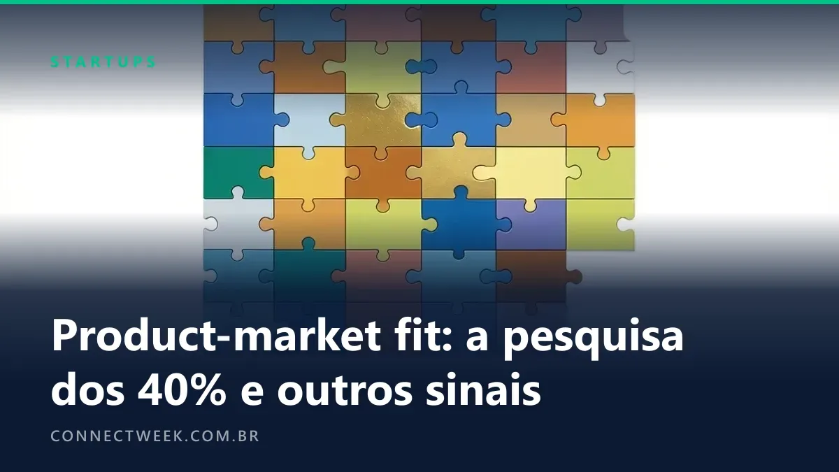 Quebra-cabeça em mosaico com a última peça dourada encaixando