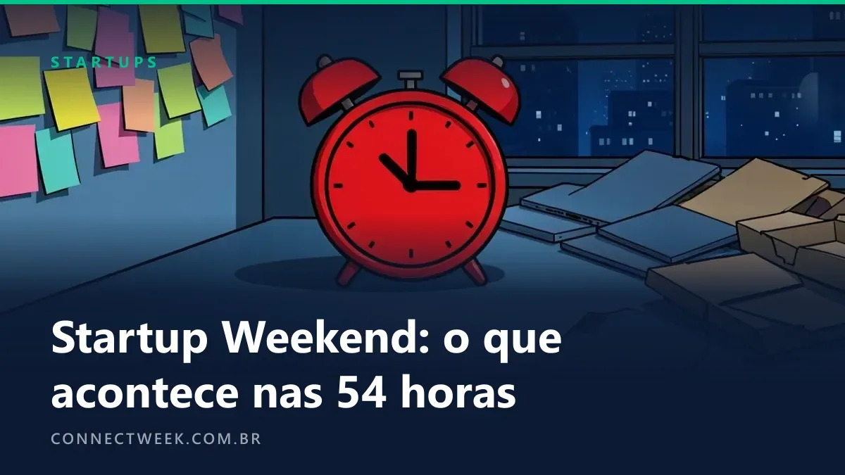 Despertador sem números, notas adesivas, caixas de pizza e notebooks fechados à noite