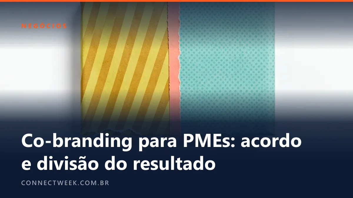Colagem de um pacote embrulhado em dois papéis diferentes, listrado e de bolinhas, unidos por uma fita