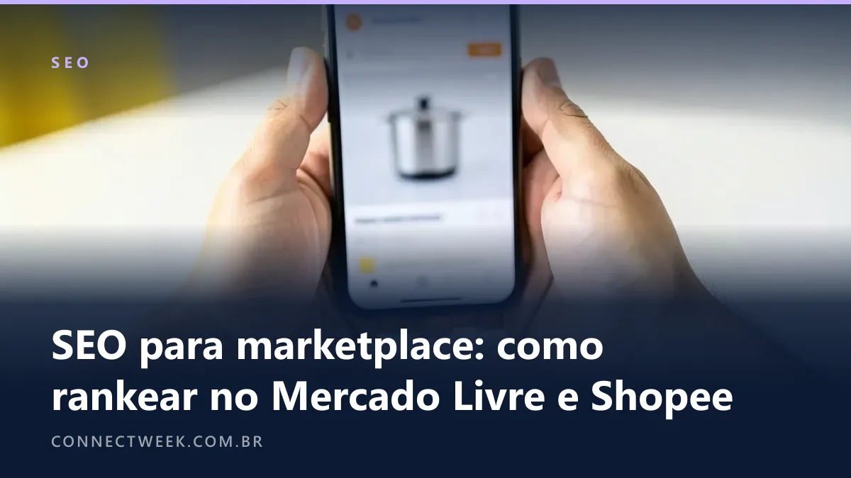 Mão segurando um celular com anúncio de marketplace desfocado, o produto real ao lado na mesa